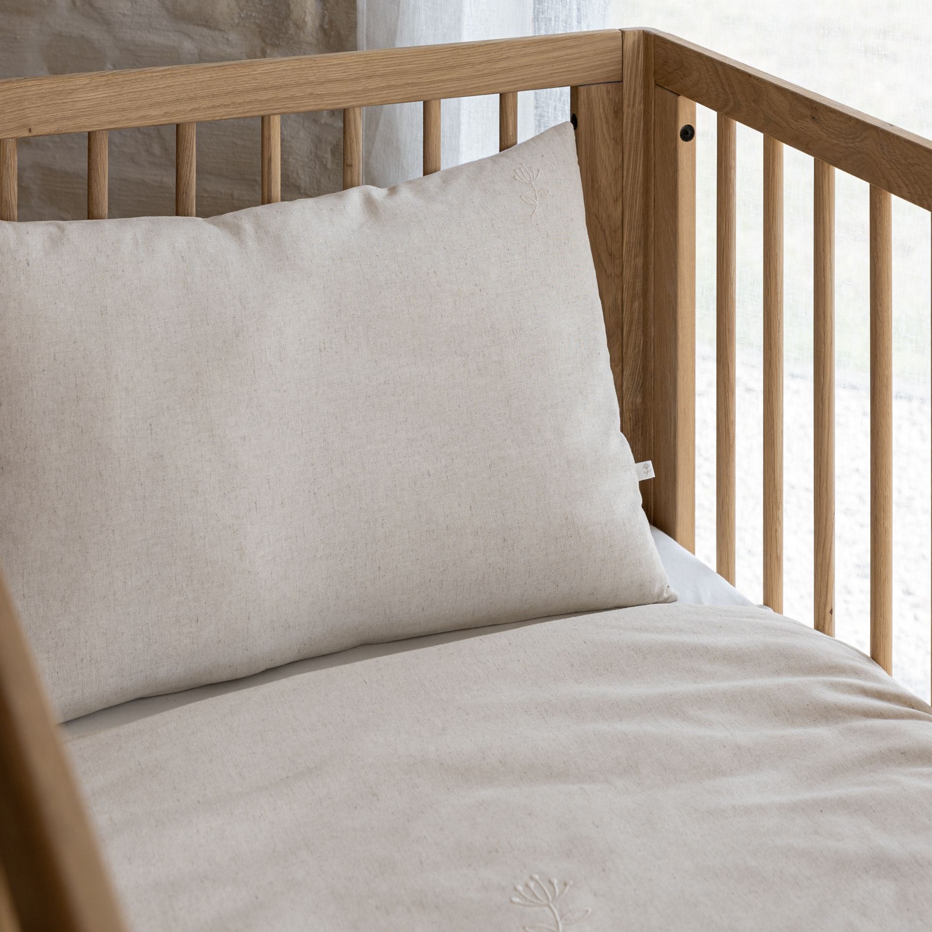 Lit bébé évolutif Forrest en chêne massif – 70 × 140 cm – Image 13
