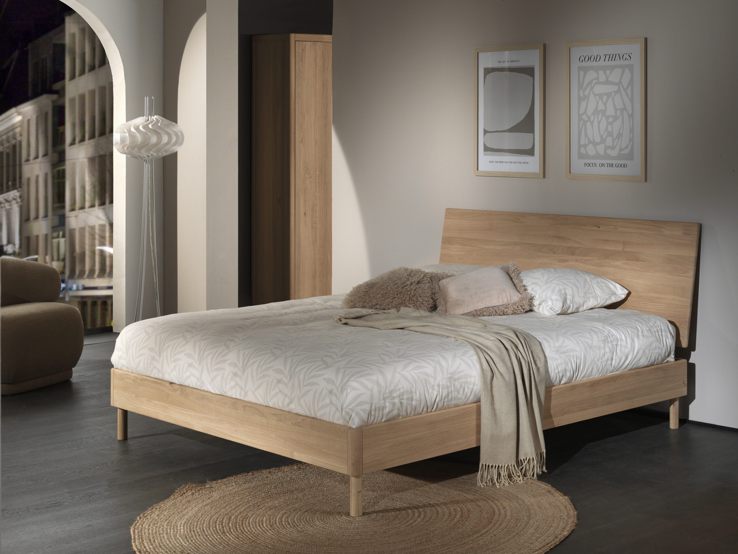 Lit double Forrest en chêne massif avec tête de lit – 180 × 200 cm – Image 2
