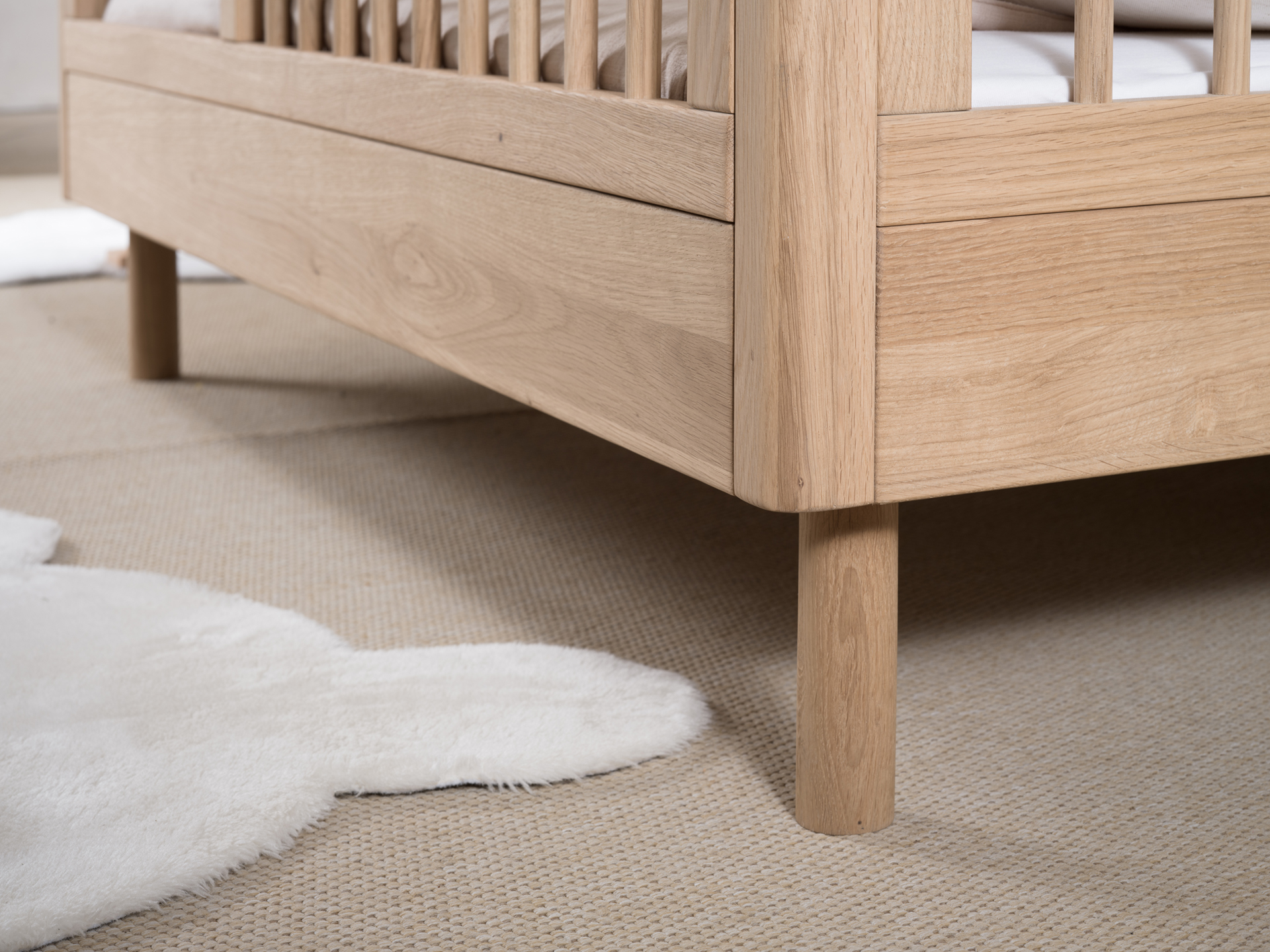 Lit bébé évolutif Forrest en chêne massif – 70 × 140 cm – Image 9