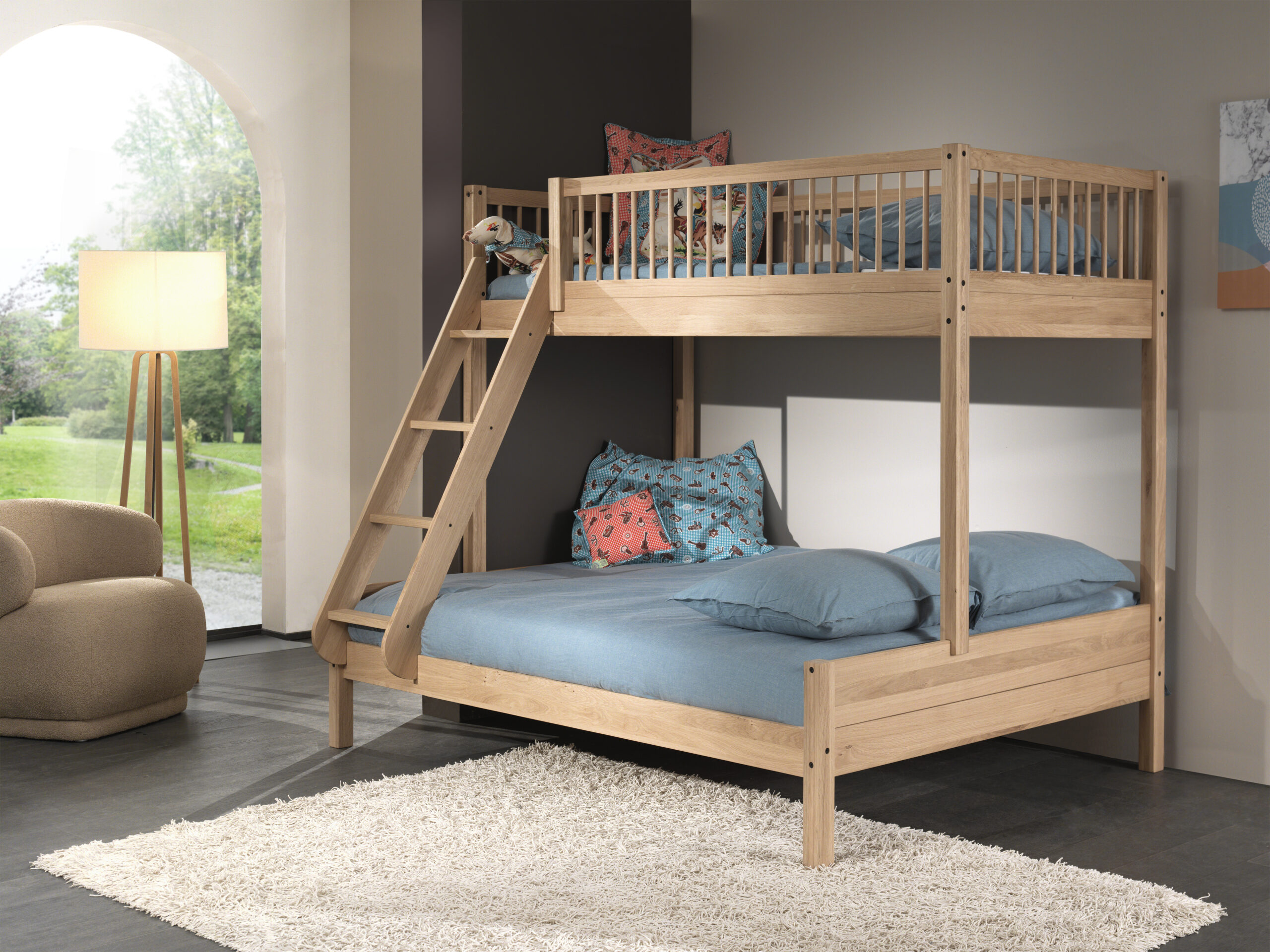 Lit superposé familial Forrest en chêne massif – 140 × 200 et 90 × 200 cm – Image 2